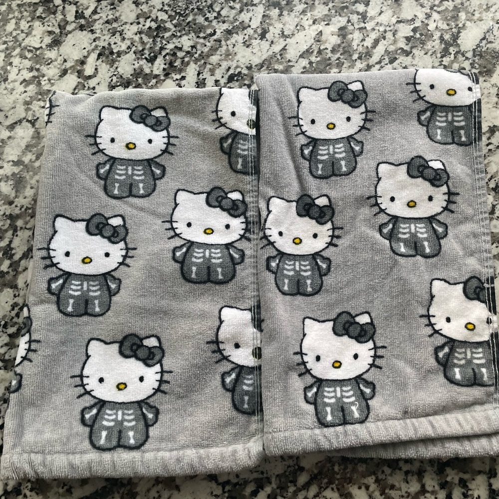 Hello Kitty Halloween Gray Skeleton Hand towels